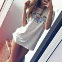 Üniversiteli Eskortlar'da Bir Düş: Göz Alıcı Kızın Portresi